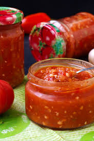 Adjika Wurzpaste Aus Tomaten Karotten Und Apfeln Foodtempel Rezept Karotten Sossen Rezepte Lebensmittel Essen