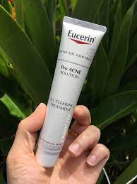 Durante más de 100 años, eucerin se ha asociado con la innovación pionera en el cuidado cutáneo dermocosmético. Bebas Jerawat Dalam Dua Minggu Eucerin Proacne Solution A I Clearing Treatment Cerita Budak Sepet