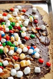 Spreads Cookie Thingie From The Pioneer Woman Add Whatever Kinda Toppings You Want Or Have Ju Food Network Recipes Ree Drummond Recipes Pioneer Woman Desserts
