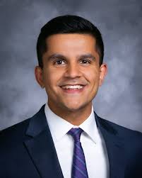 Exceptional Medical Students Honored at Graduate Recognition Ceremony