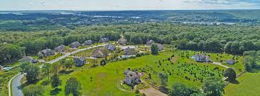 Set directly across from the mystic river, enjoy panoramic views of the river and access to a waterfront piece of land. Old Mystic Estates Stonington Subdivision Stonington Homes For Sale Seaportre Com