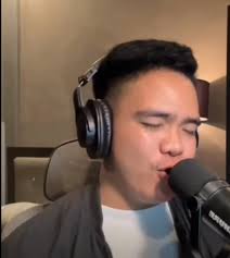 Still Waiting at the Door Credit to the rightful owner Joshua M. I didn't  intend to infringe copyright. #activefollowersviewers #nonfollowersviewers  #fbhighlightseveryone