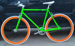 Green And Orange Fahrrad