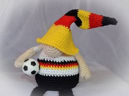 kantenhocker wichtel fussball bundesliga oder wm vatertag autodeko fussball bundesliga wichtel auto dekoration