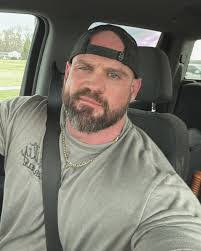 Grant Mcmullen's Instagram, Twitter & Facebook