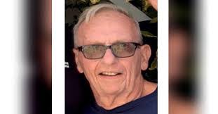 Robert Sandberg's Instagram, Twitter & Facebook