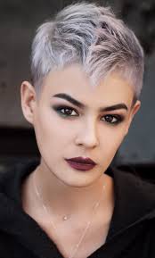 Sleeky and classy are the words that can only describe this look. 50 Latest Short Hairstyles For Women For 2021