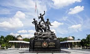 Jalan tugu, originally known as cenotaph road, refers to a road which was laid out following the completion of the cenotaph and adjoins the original cenotaph roundabout. Tugu Negara Holidaygogogo