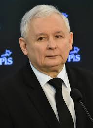 He is an actor, known for o dwóch takich, co ukradli ksiezyc (1962), lider (2011) and nocna zmiana (1995). Datei Jaroslaw Kaczynski Sejm 2016a Jpg Wikipedia