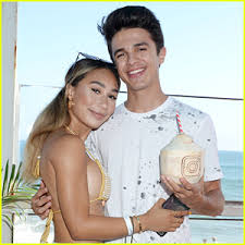 It's you😍 i'm dm'ing new followers on instagram right now Eva Gutowski Brent Rivera Couple Up At Instabeach Alex Shibutani Brent Rivera Bryce Xavier Carson Leuders Daniella Perkins Eva Gutowski Maia Shibutani Merrell Twins Shib Sibs Sofie Dossi Teala Dunn