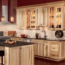 The carolina hickory is the stuff cabin and country livin' dreams are made of. 49 Inspiration Hickory Kitchen Cabinets At Lowes Home My House