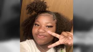 According to the associated press, the footage showed the officer shooting ma'khia as she. Tbuuqe3l4mkxfm