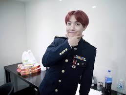 He loves any korean dish and sweet potato fries. Biodata J Hope Bts Profile Lengkap 1001 Fakta Foto Dan Tanda Tangan J Hope Seleb Squad