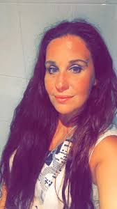 I want a relationship with someone who is happy with me, who is sacred of  losing me,who is proud to show me off who love me with all of their heart  and