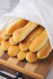Olive Garden Breadsticks In 2021 Olive Garden Breadsticks Breadsticks Hot Dog Buns