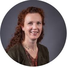 Comme nous avons grand besoin d'un peu de douceur et de poésie en ce moment  ... mes voeux 2024 en images, merci @souris.lavie !