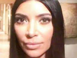 My friend telling me the best story of her life* me analyzing every hair