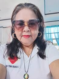 Good morning everyone. Bon matin. Up since 3 am . Going to be a long  working day. Bonne journée. Have a great day .