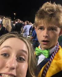 maggie :) (@maggie.holcomb) • Instagram photos and videos