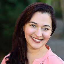 Desiree Pearson's Instagram, Twitter & Facebook