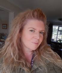 Elemental",such a good song.What do you guys think of Rolands different  style here,with a bit of facial hair,and his hair tied back?I think he  looks good no matter what😂I like the scruffy