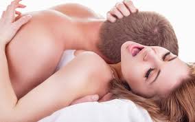 Cách chiều vợ trên giường – top 20+ cách khiến nàng sướng điên người