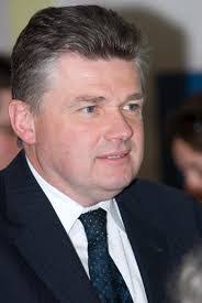 Ian Pearson's Instagram, Twitter & Facebook