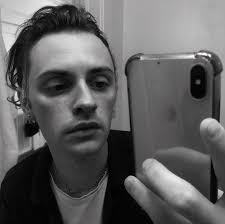 hello angels ✨ my most recent episode of 'Blueish' radio is now up