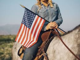 Here are 40 patriotic ways to celebrate memorial day with kids, from memorial day activities to memorial day fun, easy crafts for kids. 20 Memorial Day Activities For The Whole Family Fun Ideas For Memorial Day