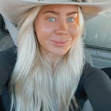 Ella Ward (@ellawarrd) • Instagram photos and videos