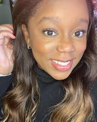 Allison Floyd's Instagram, Twitter & Facebook