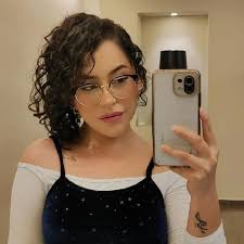 Katherine Prado ♡ (@kathyprado_) • Threads, Say more