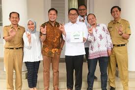 Pemerintah provinsi jawa barat kembali menggulirkan wacana pemindahan pusat pemerintahan dari kota bandung. Pt Iss Kota Bandung Jawa Barat Pt Iss Kota Bandung Jawa Barat Pemprov Jabar Gandeng Kode Pos Jawa Barat Kode Pos Kota Bandung