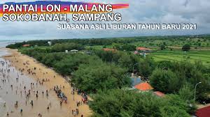 Hal ini karena adanya perbedaan kedalaman laut dan terdapat terumbu karang yang tumbuh dengan subur didalamnya. Suasana Pantai Lon Malang Yang Hits Di Madura Di Liburan Tahun Baru 2021 Youtube