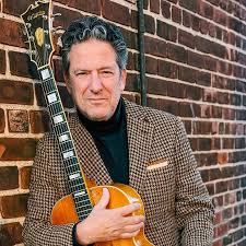 John Pizzarelli - YouTube