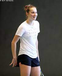 Marketa lazarova zum kleinen preis hier bestellen. Picture Of Marketa Vondrousova