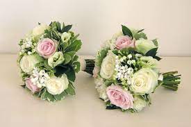 Rose Bouvardia Lisianthus For Wedding Flowers Flower Meanings Pictures And Photos Green Wedding Bouquet Pink Wedding Flowers White Wedding Bouquets