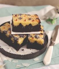 Leckerer Kontrast Der Schoko Kokos Blechkuchen Von Balzac Balzaccoffee Blechkuchen Sweets Schokokokos Schoko Koko Schoko Kokos Kuchen Kuchen Backideen