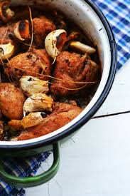 Am primit o carte de bucate !!! Pui Cu 40 De Catei De Usturoi BucÄƒtÄƒria Urecheatei