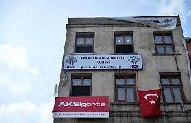 Ve en son sözü belki de başka ne söylerse söylesin içime bu kadar oturmazdı. Hdp Den Besiktas Ilce Binasindaki Yangina Suc Duyurusu Bianet