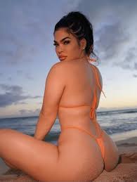 Rachael Ostovich - Free nude pics, galleries & more at Babepedia