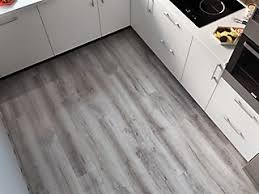 ¡ahora es posible con el nuevo suelo laminado hidrófugo! Suelos Laminados Leroy Merlin