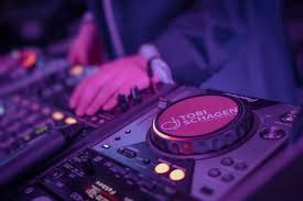 Hochzeit dj hessen für traumhochzeit, heiraten in hessen mit dj service für hochzeitsmusik dj hochzeit, dj party. Dj Tobi Schagen Hochzeits Dj Essen