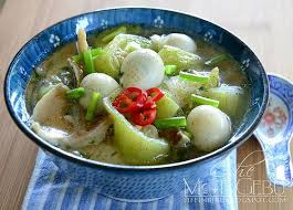 Petola yang masih muda sering digunakan sebagai sayur oleh masyarakat sedangkan buah yang sudah masak dan berwarna cokelat sering digunakan sebagai spons alat pencuci piring. Resepi Sup Petola Resepikek Camored Com