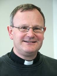 Bruce Batstone's Instagram, Twitter & Facebook