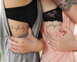 Cummings poem lines on him but he messes up the spelling and they get in a fight about it. Friendship Tattoo On Tumblr Meninas Com Tatuagem Tatuagem Casal Frases Para Tatuagem