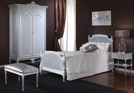 Porta stile ed eleganza a portata di mano con l'ultima app per tastiera gratuita! Letto Singolo Con Testiera E Pediera In Paglia Di Vienna Intagliato A Mano In Stile Luigi Xvi Idfdesign