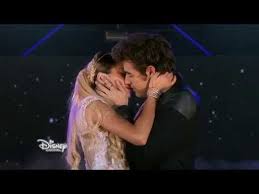 Voir violetta saison 1 épisode 50 en streaming vf et vostfr, en très bonne qualité hd et gratuitement sur voirfilm. Violetta Saison 3 Abrazame Y Veras Episode 80 Exclusivite Disney Channel Violetta Saison 3 Disney Channel Saison 3