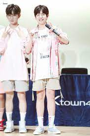 Lee Woojin Lee Gambar