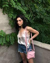 1992 yılında kuzey kıbrıs türk cumhuriyeti'nde lefkoşa kentinde dünyaya gelen hazar ergüçlü, tiyatro alanındaki ilk çalışmalarına 15 yaşında bu ülkede başlamıştır. Hazar Erguclu On Twitter La Amo Tanto Hazarerguclu